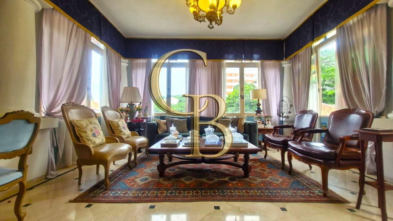CASA COSME VELHO VENDA