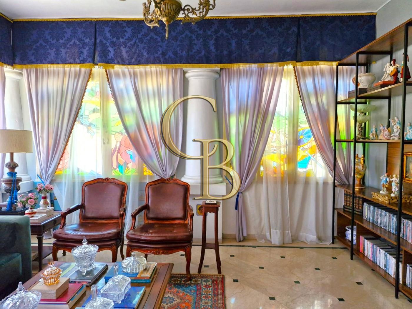 CASA COSME VELHO VENDA
