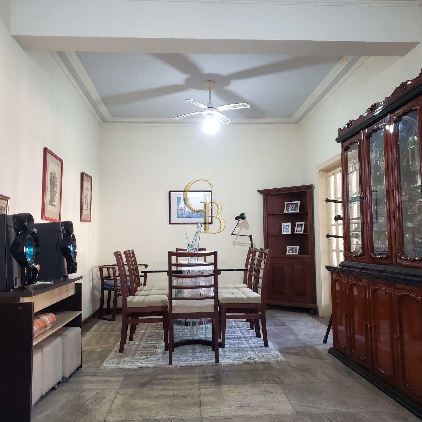 CASA LARANJEIRAS VENDA