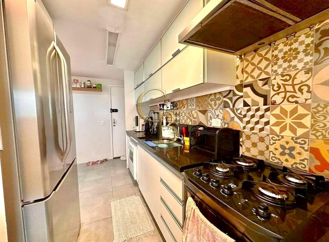 APARTAMENTO AV. LÚCIO COSTA VENDA