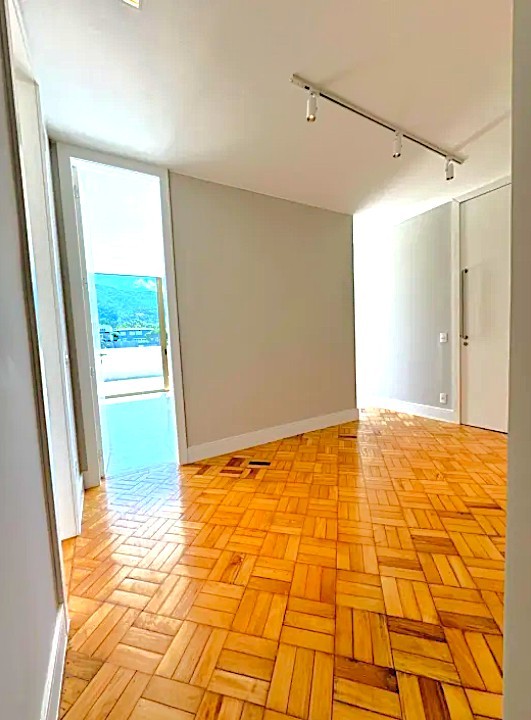 COBERTURA LINEAR LEBLON VENDA