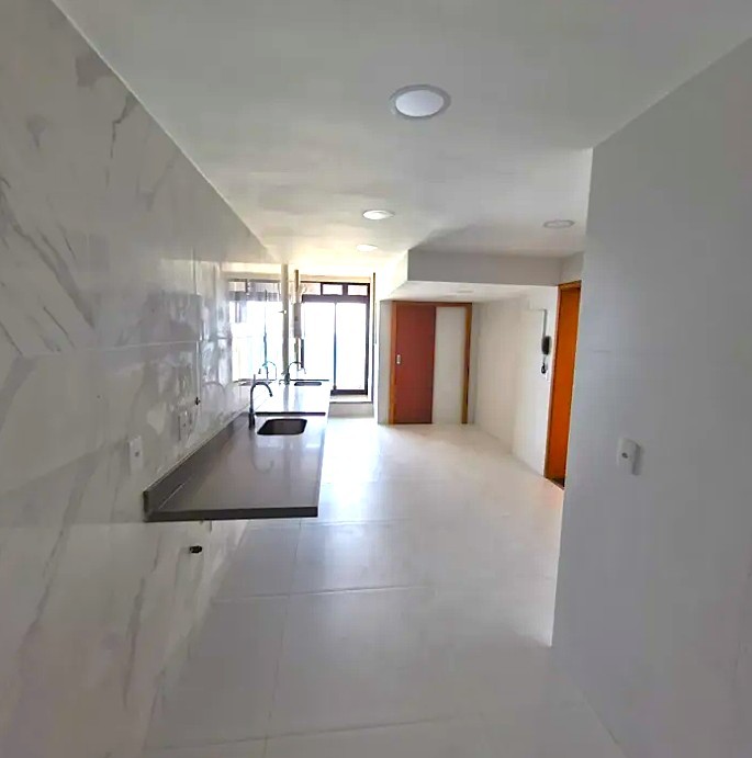 APARTAMENTO AV. LÚCIO COSTA VENDA