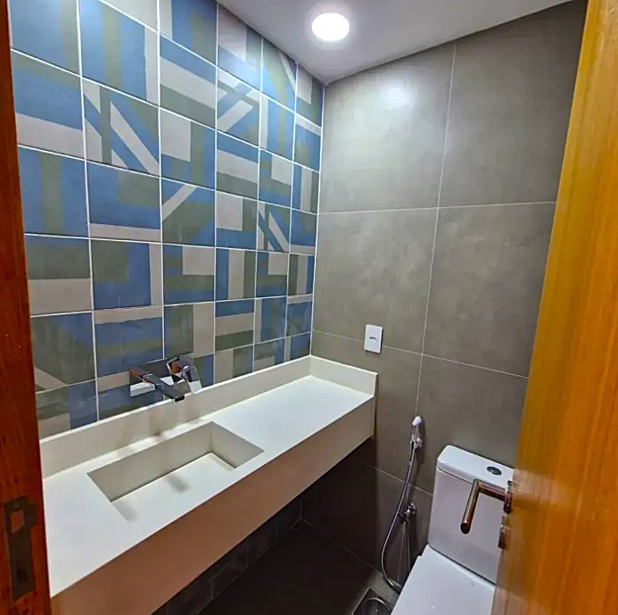 APARTAMENTO AV. LÚCIO COSTA VENDA