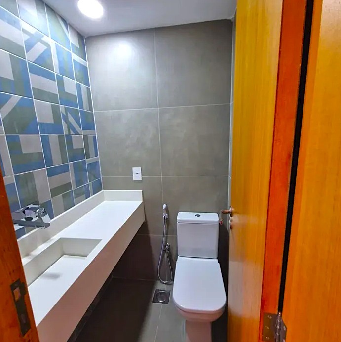 APARTAMENTO AV. LÚCIO COSTA VENDA