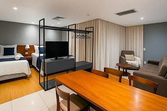 FLAT HYNDHAM BARRA VENDA