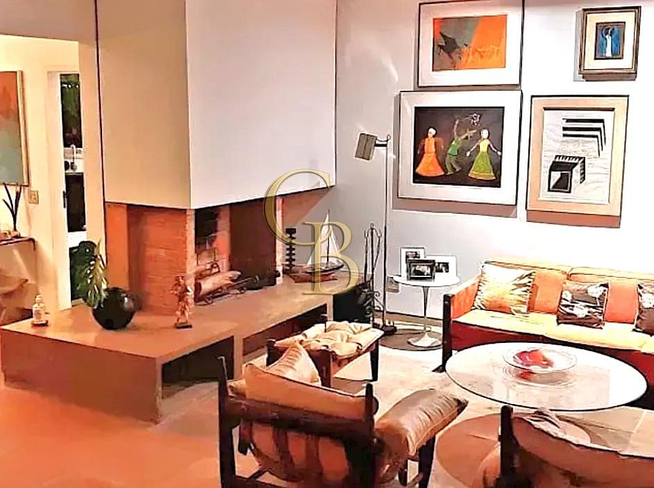 Casa à venda no Itanhangá: 3 Qts, 6 Vagas e 5 min do Metrô